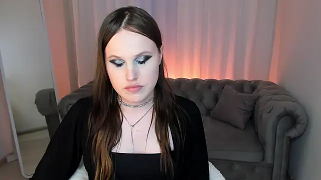 EffieMinki webcam