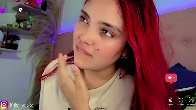Kylie_brokee webcam
