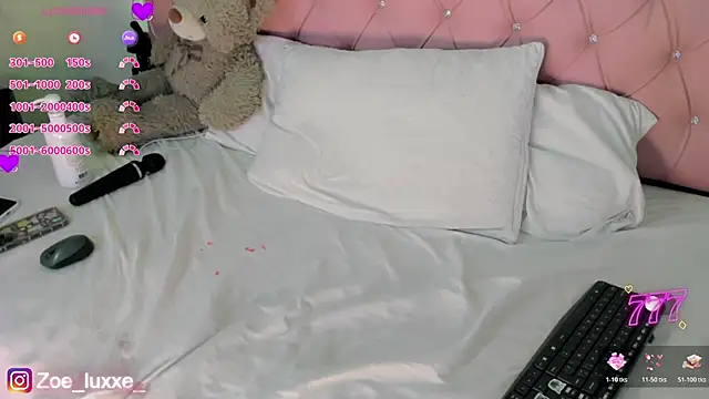Zoe_Luxxe_ webcam