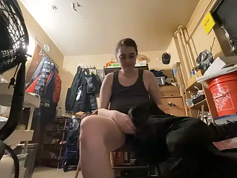 Snowbunnycake_131 webcam