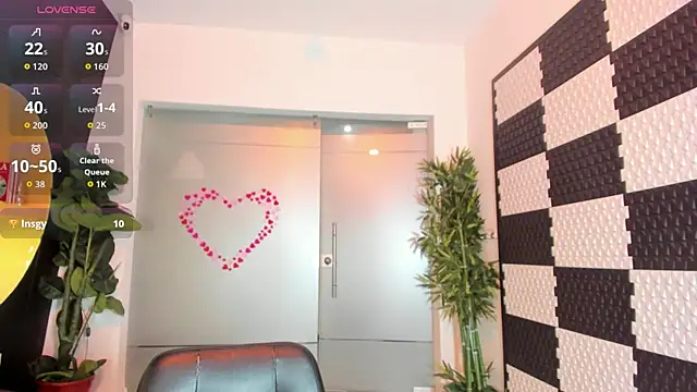 melodyblazze - MelodyBlazze's free webcam - UK Sex Cams