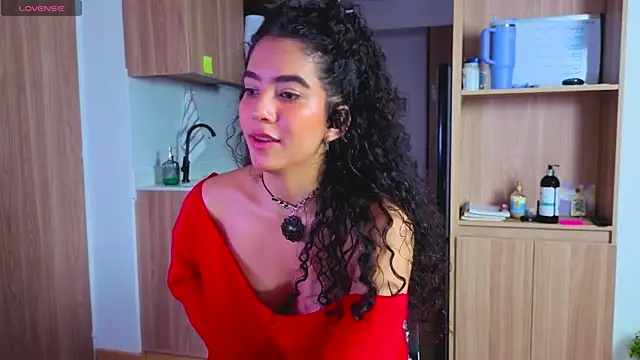 Maithe_Perroni webcam