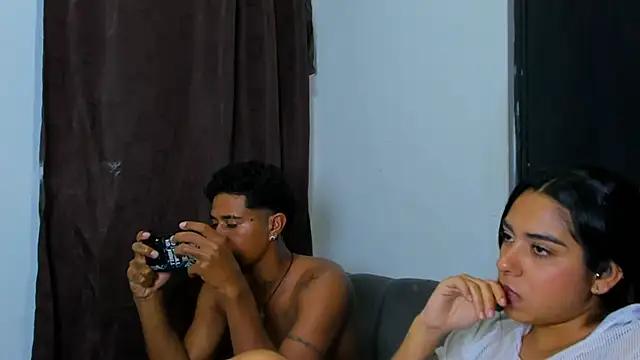violet_and_myers webcam