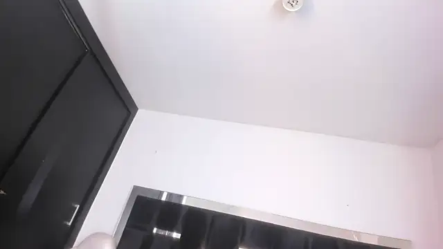 DANITENDER555 webcam