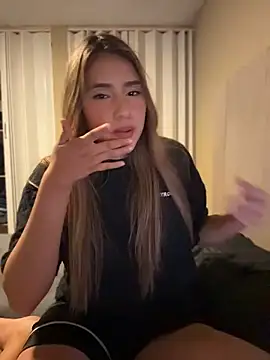 romyamo live cam