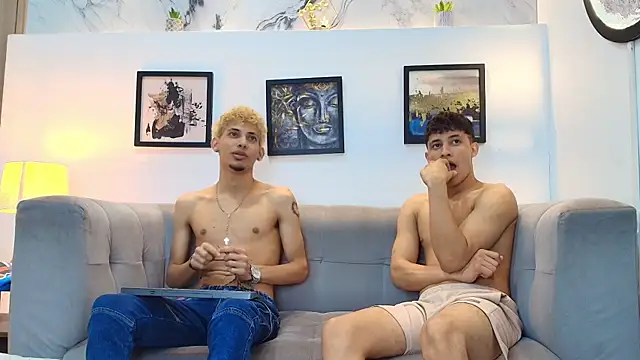 YOUNG_BOYS_HELL webcam