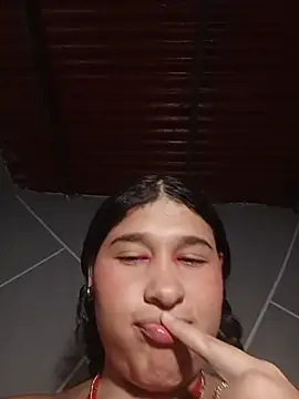 LittleSweetZoe webcam