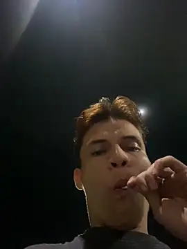 Leon_Wild webcam