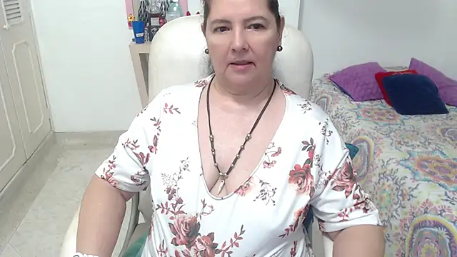 leonela_69 webcam