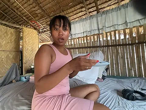 Juliet_official_pro webcam
