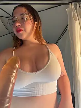 AliciaWhite_nt webcam