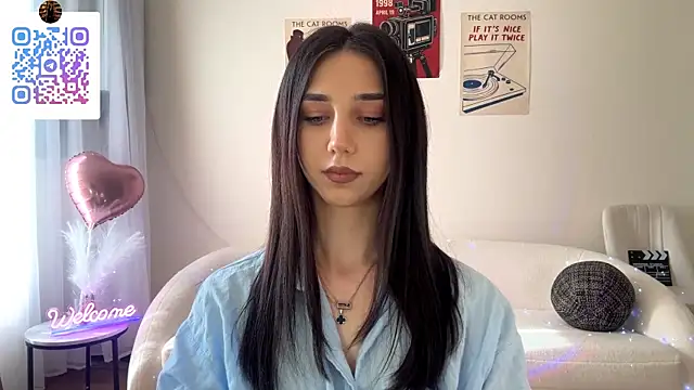 LinaMour webcam