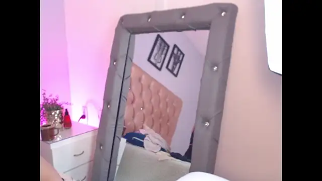 Shedevilboobs69 webcam