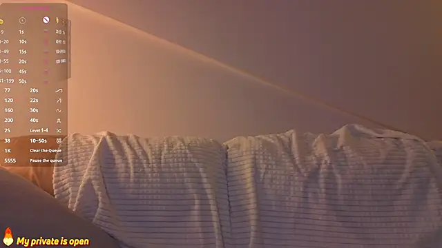 AntonelaAmeli busty couple cam