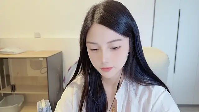 holo_love orgasm face expression