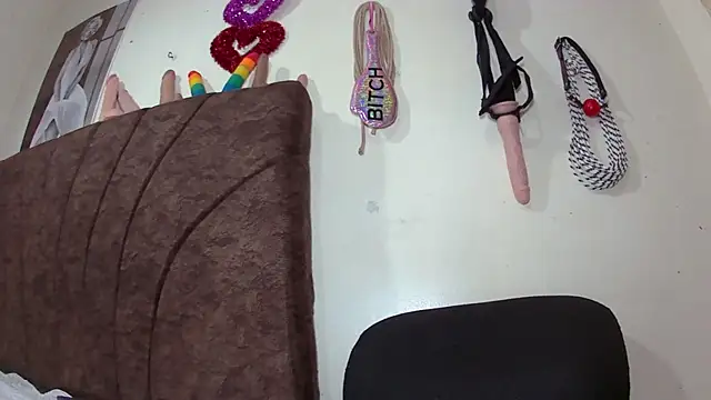 AshleyReyesvip tattooed tease webcam