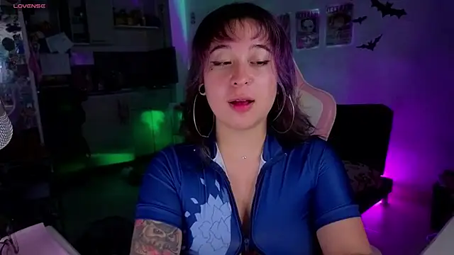 Celeste_Bauman webcam