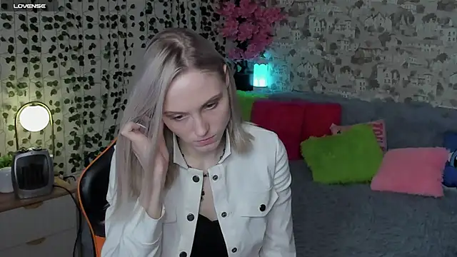 Gina_Gina_love webcam