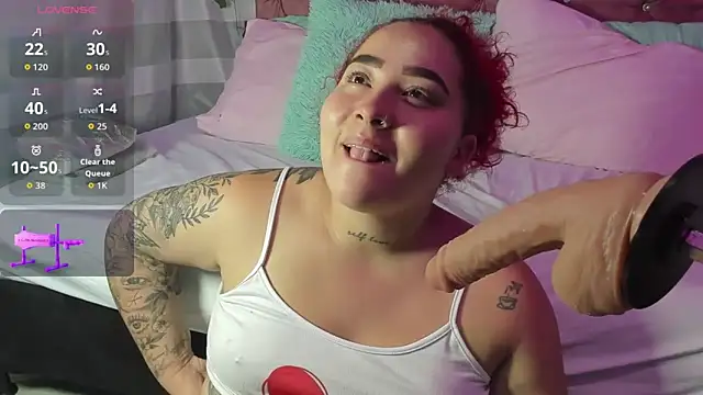 Ayla-marttinez webcam