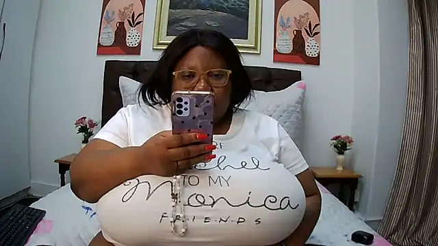 DAIRYBELLELIZxx webcam