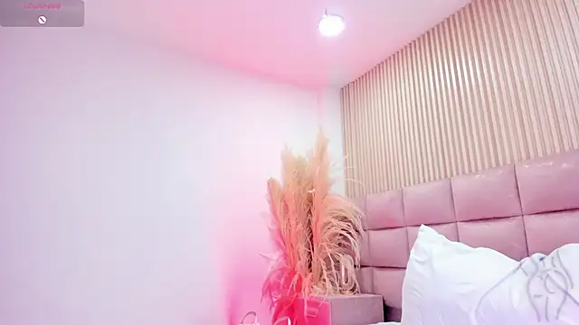 JulietaKane webcam