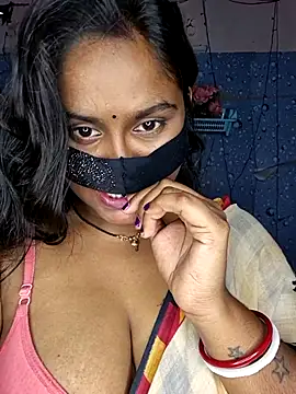 Sweet-Maddlina webcam
