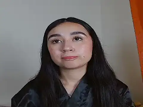 SiennaLorens webcam