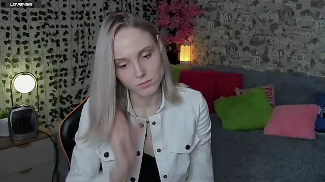Gina_Gina_love webcam
