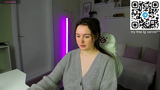 Laura_CollinsS webcam