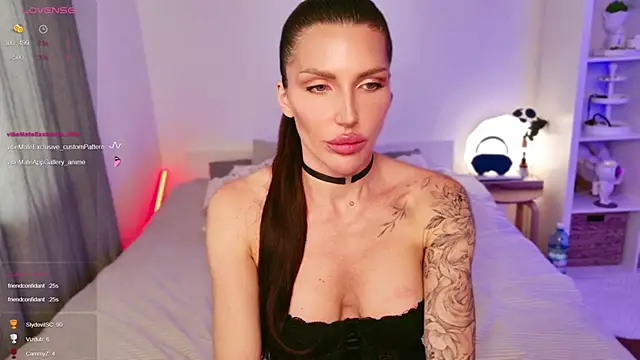 Sasha_Miro webcam