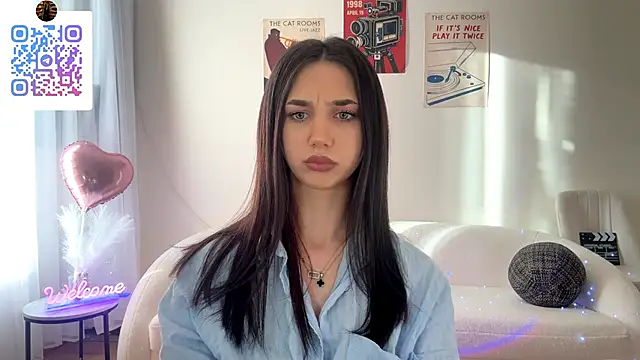 LinaMour webcam