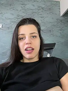 Hottest_Mia