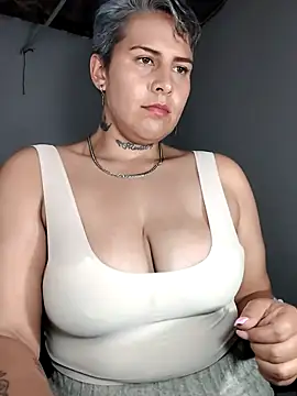Yessi_rousse webcam