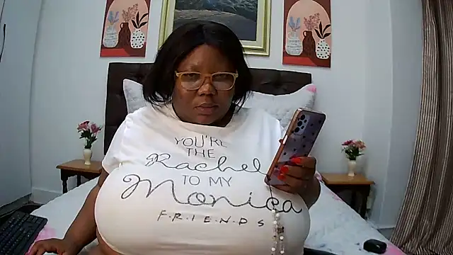 DAIRYBELLELIZxx webcam