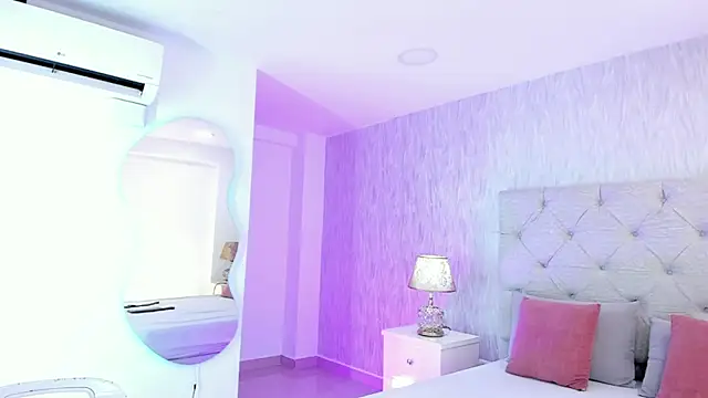 Maria_Angel01_ webcam