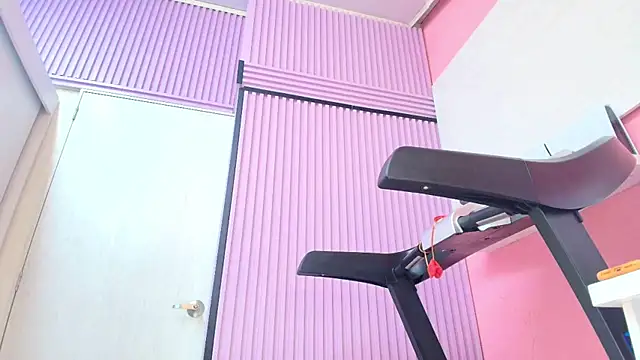 NaomiAmazing01 webcam