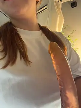 AliciaWhite_nt webcam