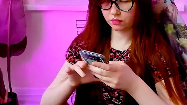 CarolGiggly webcam