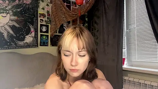 YourFavoriteAltgirl webcam