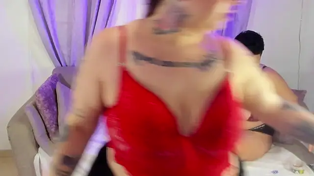 MiaYMolly webcam