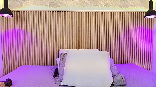 big_tits_in_your_face - Big_tits_in_your_face's free webcam - UK Sex Cams
