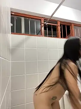 _MadiLee_ webcam