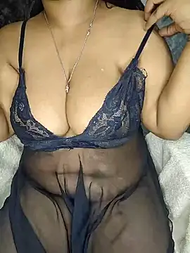 Curvy_Pooja webcam