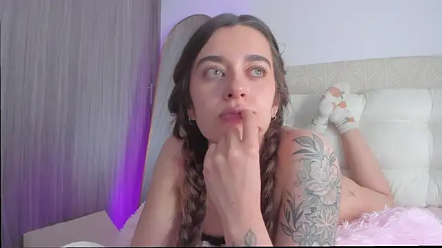 MissLana77 webcam