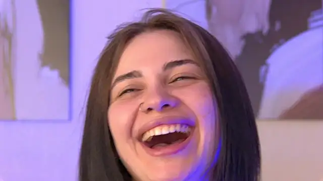 AdrianaToress webcam