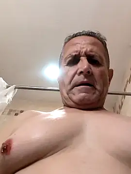 bobby69cock webcam