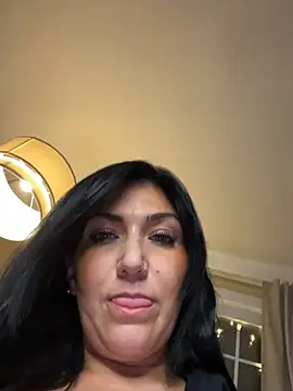LittleMissEeve webcam