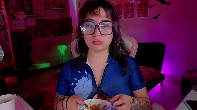 Celeste_Bauman webcam