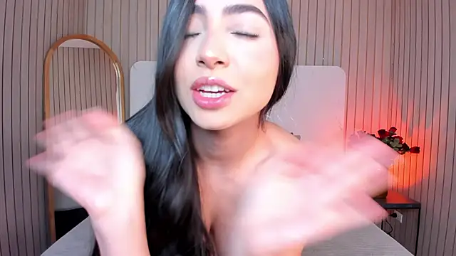 EmelyParker webcam