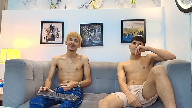 YOUNG_BOYS_HELL webcam
